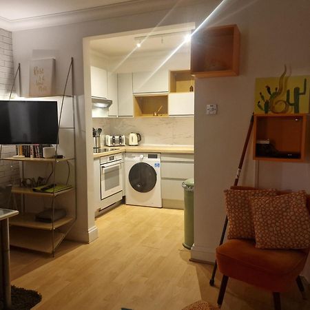 Brondesbury Arms Apartment Лондон Екстериор снимка